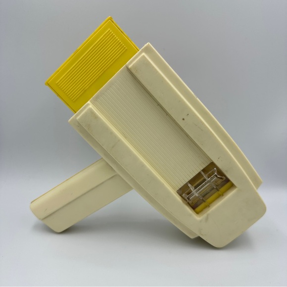 Vintage Fisher Price Movie Viewer #460 with Dumbo Cartridge -  Works - Fair Cond - Picture 4 of 10